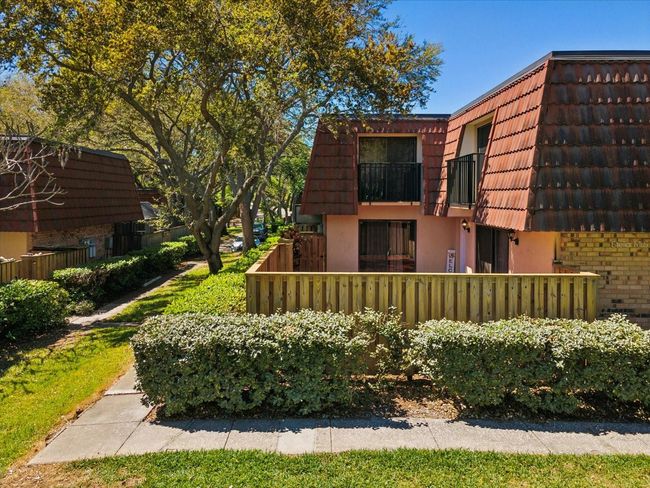2644 2 Nd Ct, Townhouse with 2 bedrooms, 3 bathrooms and null parking in PALM HARBOR FL | Image 25
