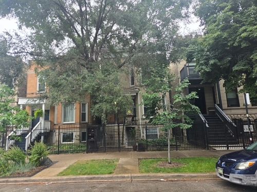 2a-2833 N Albany Avenue, Chicago, IL, 60618 | Card Image