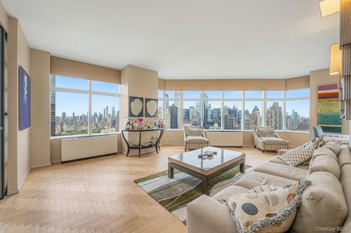 49d-160 W 66th Street, New York, NY, 10023 | Card Image