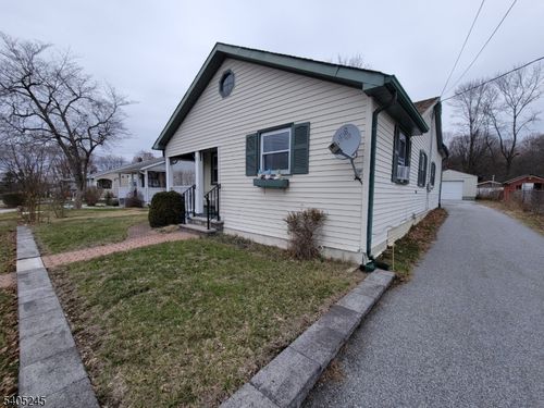 35 Butler St, Franklin, NJ, 07416-2101 | Card Image