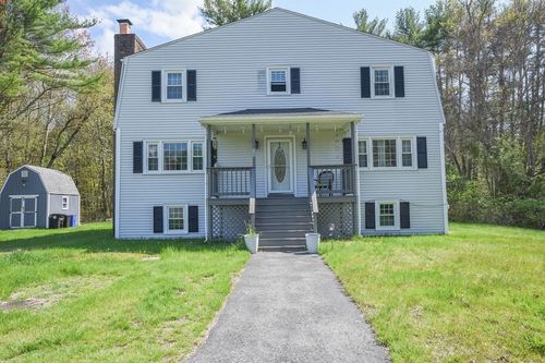 325 River St, Halifax, MA, 02338-1709 | Card Image