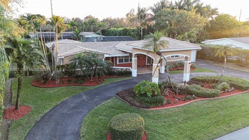 7900 Sw 143rd St, Palmetto Bay, FL, 33158-1573 | Card Image
