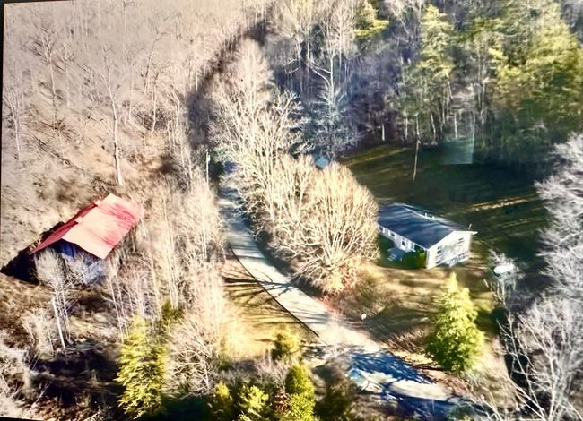 View of home and barn | Image 34