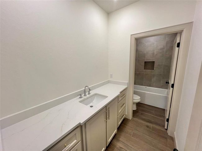 839 Oak Ridge Dr, House other with 5 bedrooms, 4 bathrooms and 2 parking in Angleton TX | Image 10