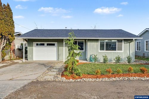 409 Washington St, Silverton, OR, 97381-1139 | Card Image