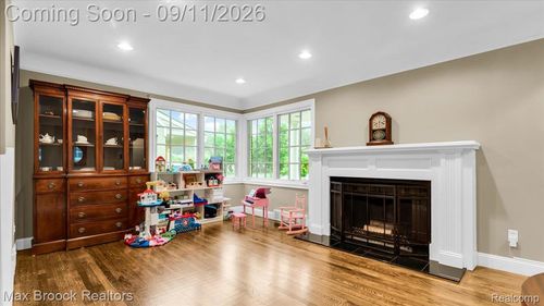 2253 Pembroke Rd, Birmingham, MI, 48009-7507 | Card Image