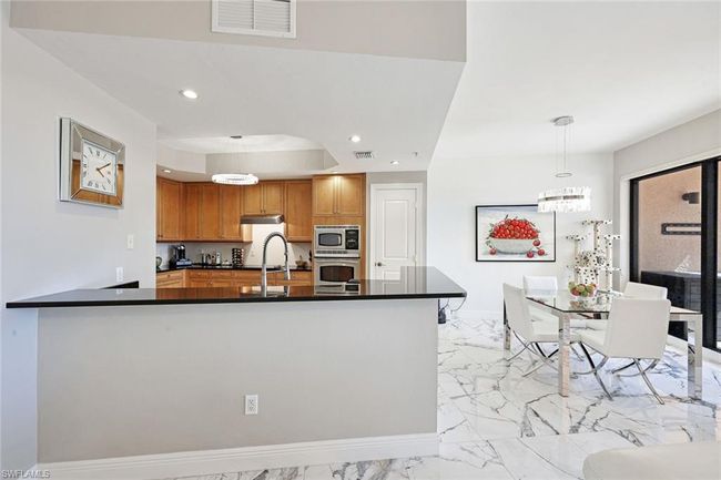 Breakfast bar | Image 8