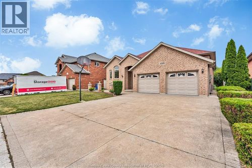 128 Marina Grove Cres, Windsor, ON, N9K1C9 | Card Image