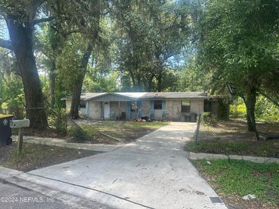 8524 Lincrest Drive W, House other with 3 bedrooms, 1 bathrooms and null parking in Jacksonville FL | Image 1