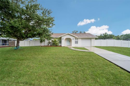 643 Mobile Rd, VENICE, FL, 34293-5433 | Card Image
