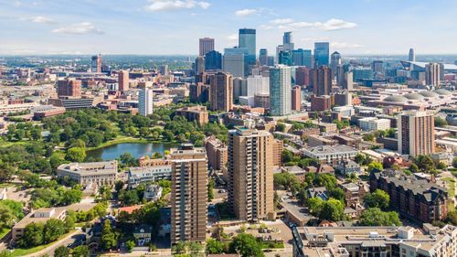 apt-708-400 Groveland Ave, Minneapolis, MN, 55403-3245 | Card Image