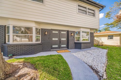 4622 Bay Crest Dr, TAMPA, FL, 33615-4902 | Card Image