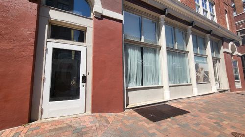 70 Union Ave, Memphis, TN, 38103-5106 | Card Image