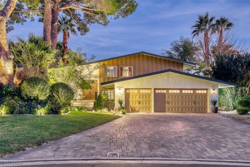 2301 Driftwood Dr, Las Vegas, NV, 89107-2360 | Card Image