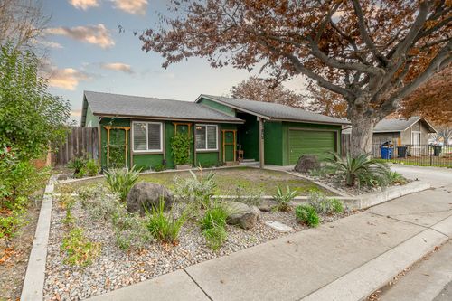 1704 Woolston Way, Modesto, CA, 95355-3016 | Card Image