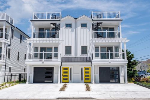 143-143 Austin Ave, Wildwood, NJ, 08260-3205 | Card Image