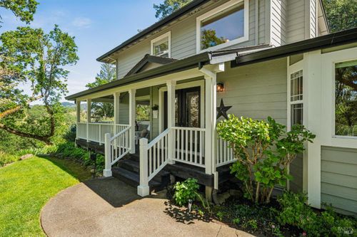 2546 Cresta Road, Santa Rosa, CA, 95404 | Card Image