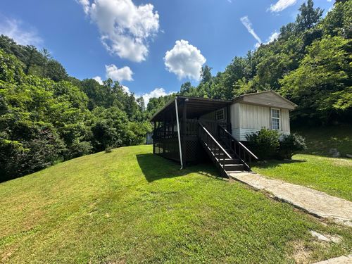 1850 Barnes Mountain Rd, Irvine, KY, 40336-8262 | Card Image
