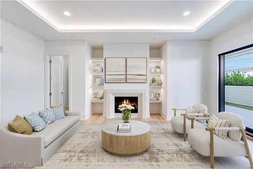 205-82 9th St S, Naples, FL, 34102-6280 | Card Image
