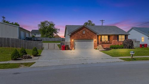 513 Edgewood Dr, Nicholasville, KY, 40356-2260 | Card Image