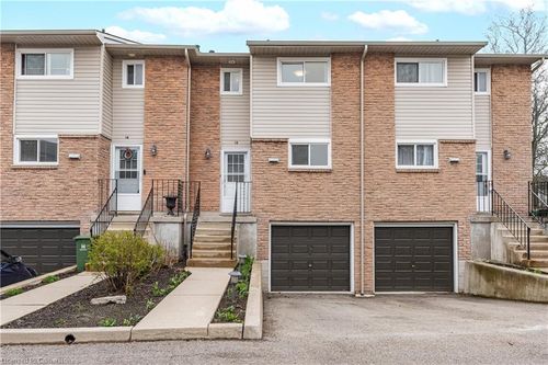 15-1355 Upper Gage Ave, Hamilton, ON, L8W1Y2 | Card Image