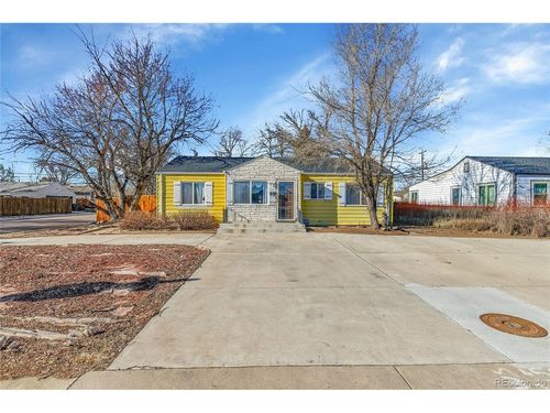 1995 S Hazel Ct, Denver, CO, 80219-5407 | Card Image