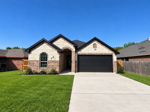 909 Merriot St, Ennis, TX, 75119-5833 | Card Image