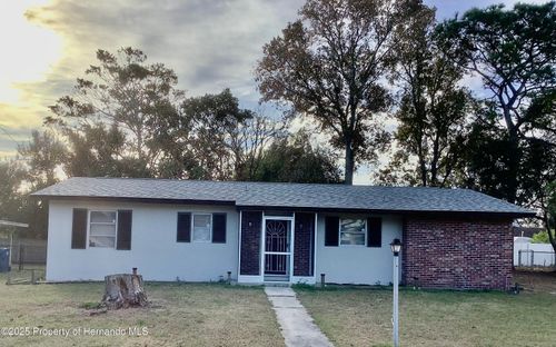 7322 Pinehurst Dr, SPRING HILL, FL, 34606-6253 | Card Image