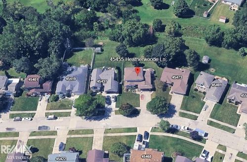 45455 Heatherwoode Ln, Macomb, MI, 48044-4156 | Card Image