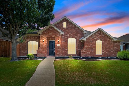 2830 Cedar Brook Dr, Garland, TX, 75040-9049 | Card Image