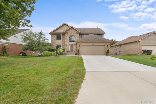 530 Lexington Dr, Rochester Hills, MI, 48307-3525 | Card Image