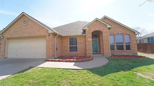 2306 Timber Cove Dr, Weatherford, TX, 76087-3858 | Card Image
