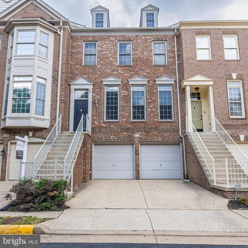 9551 Lagersfield Cir, VIENNA, VA, 22181-6181 | Card Image