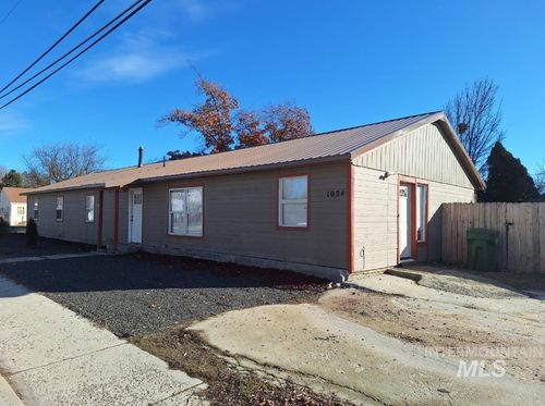 1024 7th Ave N, Payette, ID, 83661-2206 | Card Image