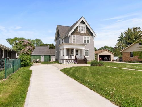 1510 Nagle Ave, Manitowoc, WI, 54220-2742 | Card Image
