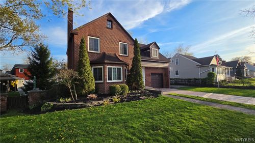 100 Regent St, Lockport, NY, 14094-5029 | Card Image