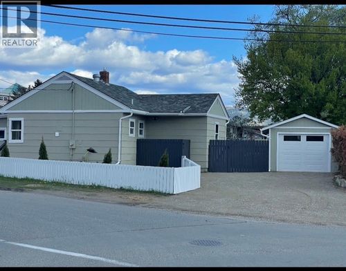 121 Willow St, Kamloops, BC, V2B4C6 | Card Image