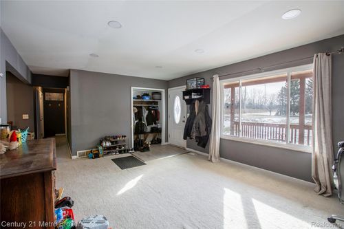 6101 Belsay Rd, Grand Blanc, MI, 48439-9701 | Card Image