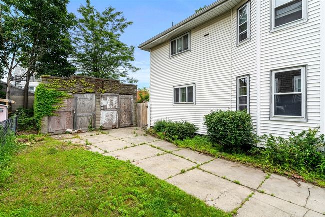 26 Enfield Rd, Home with 5 bedrooms, 2 bathrooms and 4 parking in Winthrop MA | Image 6