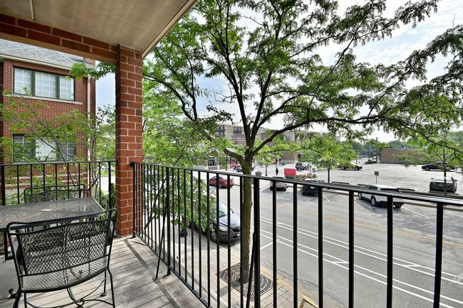 UNIT-201 - 210 N Addison Ave, Condo with 2 bedrooms, 2 bathrooms and 2 parking in Elmhurst IL | Image 31