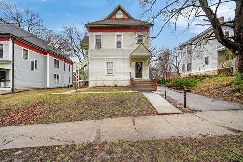 658 18th St, Des Moines, IA, 50314-1046 | Card Image