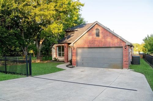511 Lakeside Dr, Rockwall, TX, 75032-6137 | Card Image
