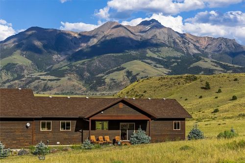 60 Hidden Valley Rd, Emigrant, MT, 59027 | Card Image