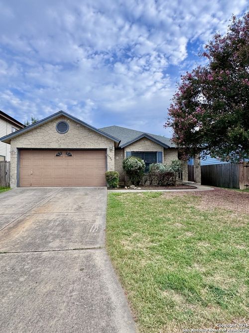 9426 Maverick Pass, San Antonio, TX, 78240-4042 | Card Image