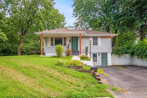 513 Golf St, Odessa, MO, 64076-1443 | Card Image