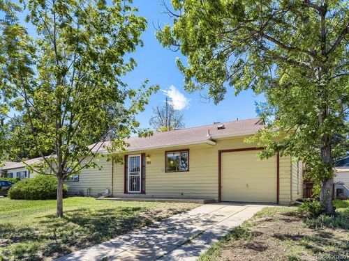 865 S Peterson Way, Denver, CO, 80223-2627 | Card Image
