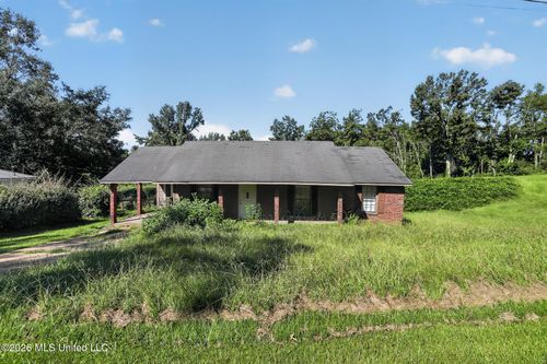 109 Dogwood Hts, Batesville, MS, 38606-9325 | Card Image