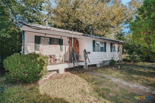 1103 S De Leon St, Victoria, TX, 77901-9101 | Card Image
