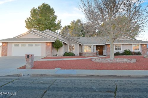 43119 Roulette Ln, Lancaster, CA, 93536-4880 | Card Image