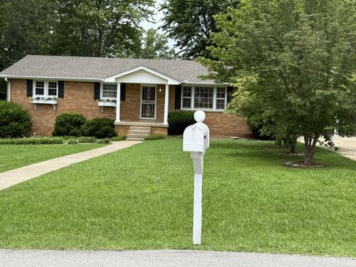 305 E Overhill Dr, Dickson, TN, 37055-1409 | Card Image